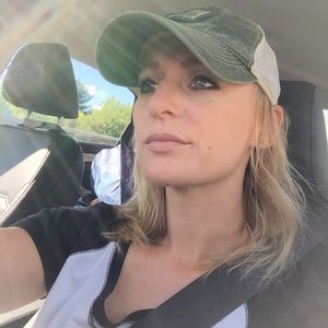 Meet your Posher, Taryn